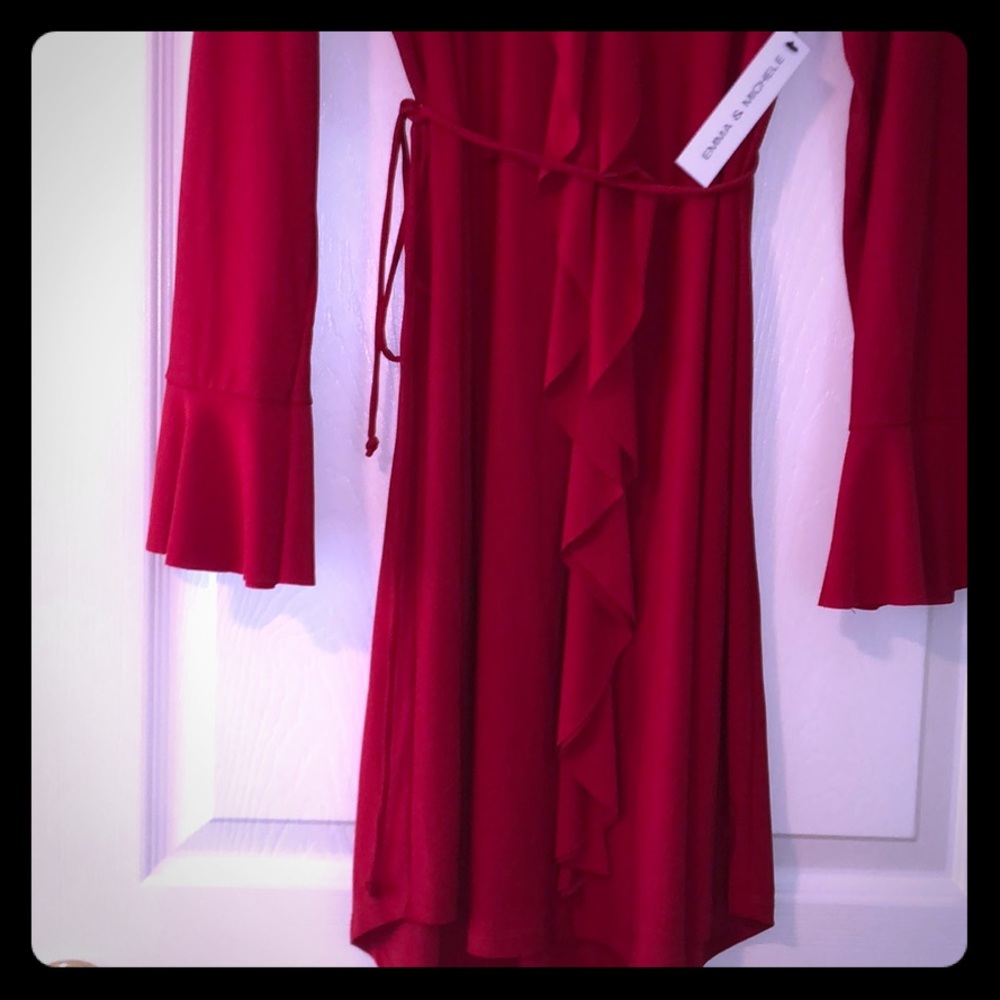 Classy holiday red dress! - Picture 2 of 3